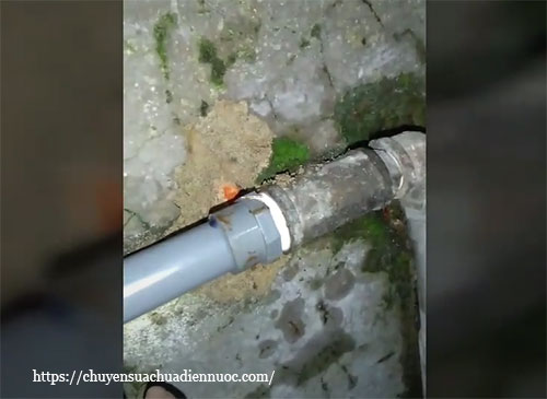 thay ống nước kẽm bằng ống nhựa chịu nhiệt