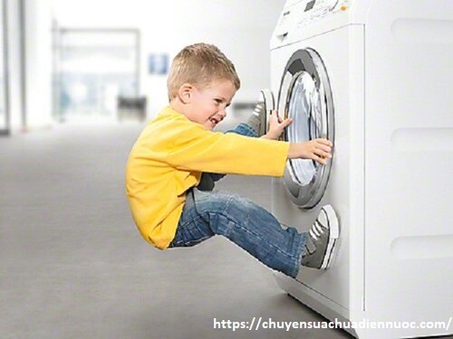 Xử lý máy giặt hỏng công tắc cửa